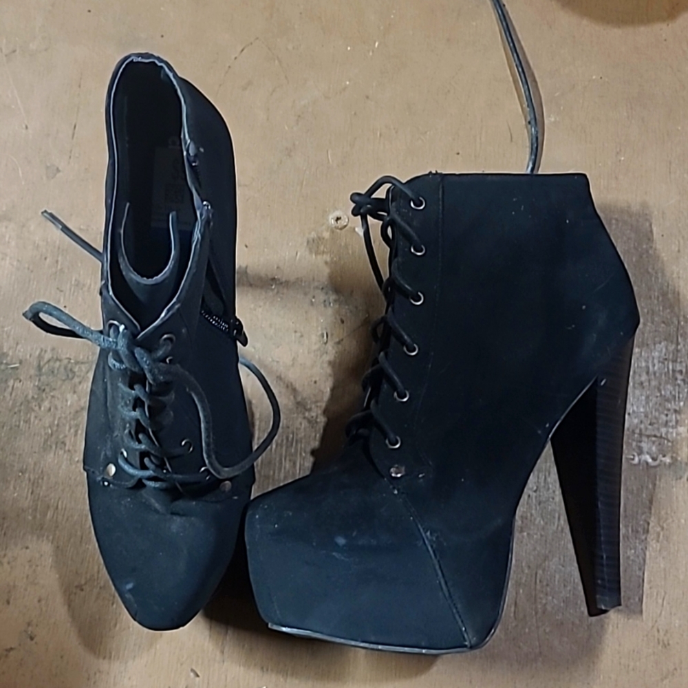 Black platform heel boots size 10